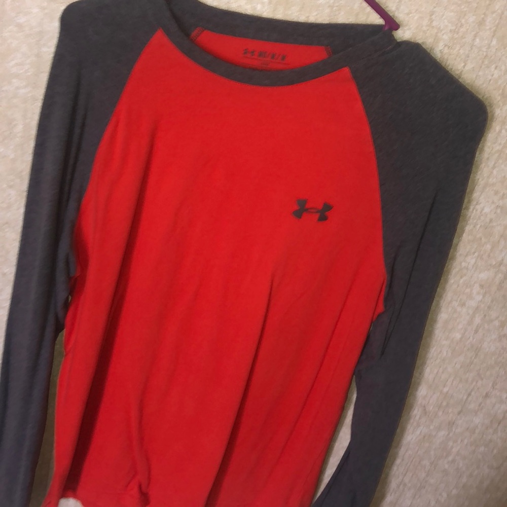 Under Armor Tee LS Medium NEW WITHOUT TAGS